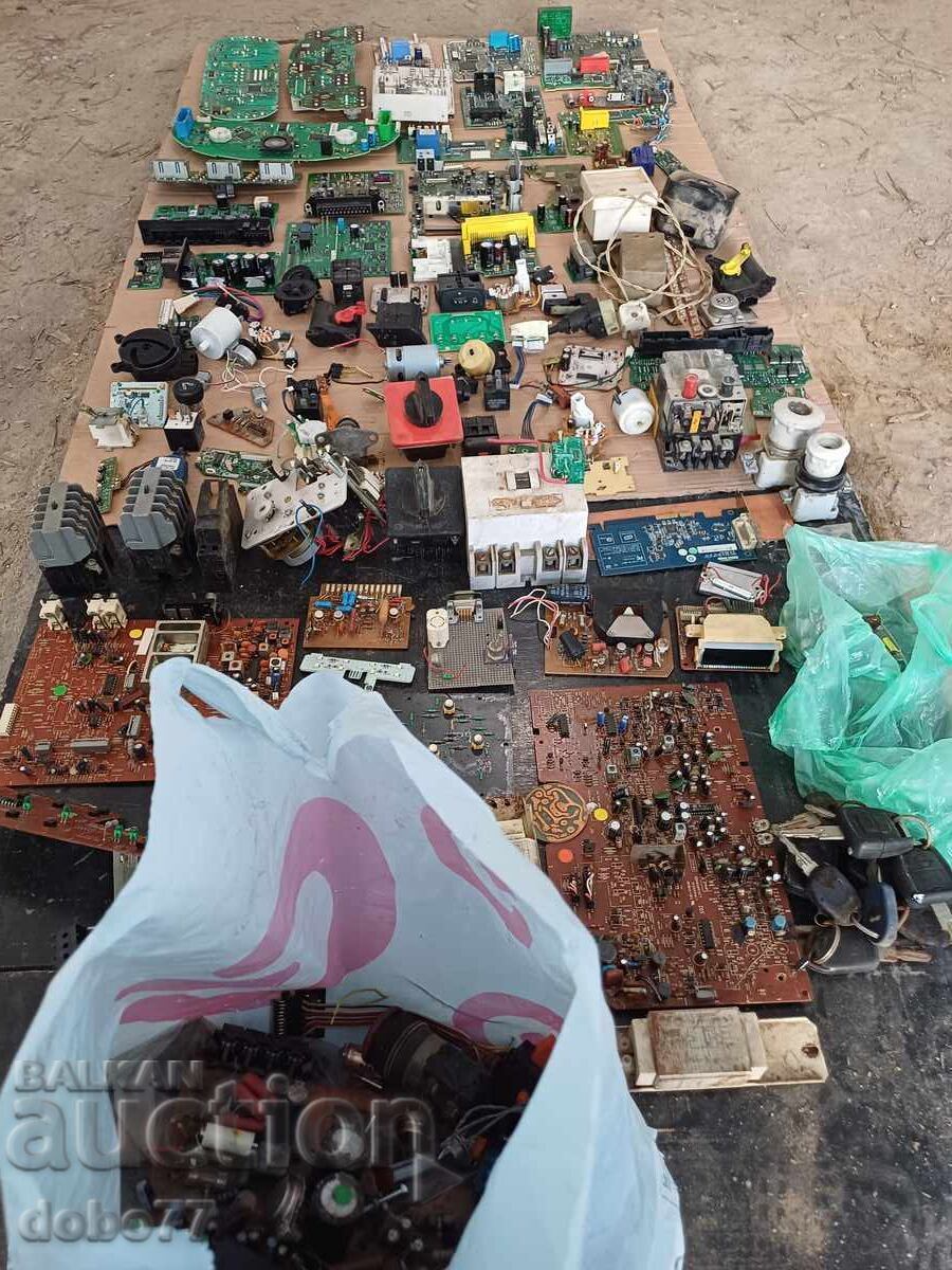 Mega Lot Electronics, E-scrap, transistors, relays, and others with price € 0.01 | 0.02 BGN