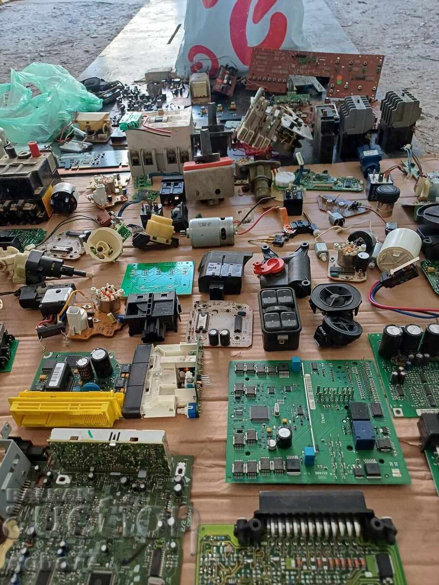Mega Lot Electronics, E-scrap, transistors, relays, and others - 6