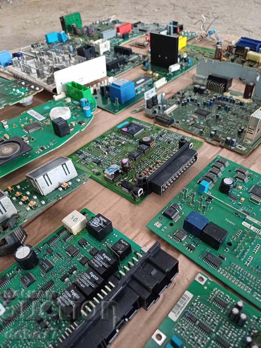 Mega Lot Electronics, E-scrap, transistors, relays, and others - 9