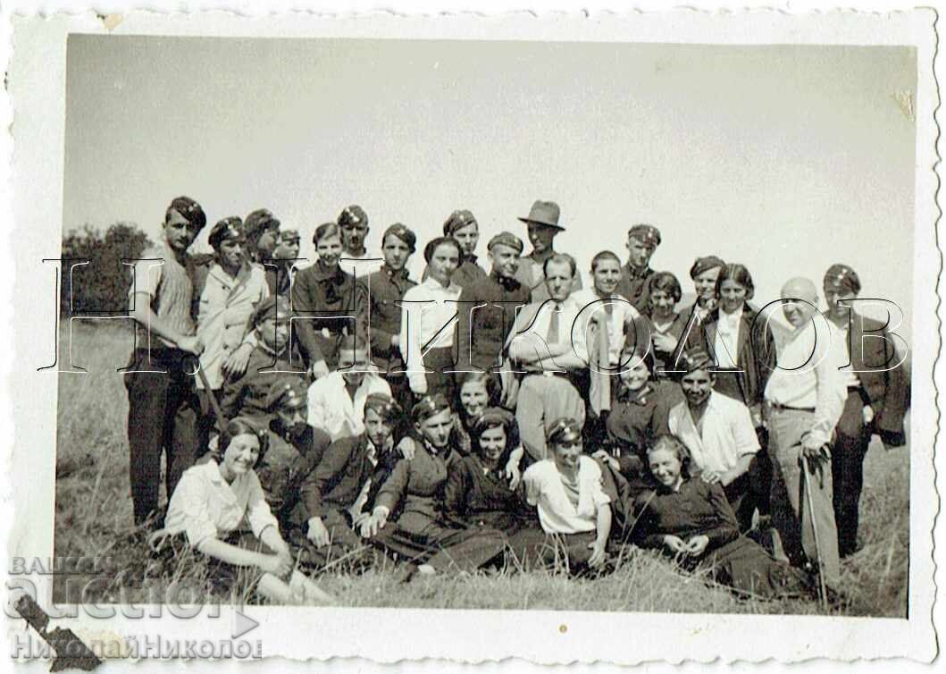1934 МАЛКА СТАРА СНИМКА ВЕЛИКО ТЪРНОВО ТРУДОВА СЕДМИЦА Ж634