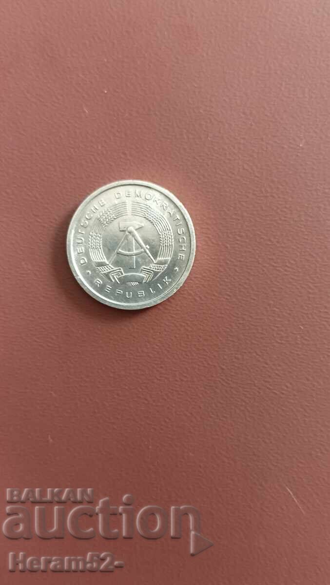 5 πφένινγκ 1983 ΛΔΓ με τιμή € 1.00 | 1.96 BGN 5 πφένινγκ 1983 ΛΔΓ με τιμή € 1.00 | 1.96 BGN