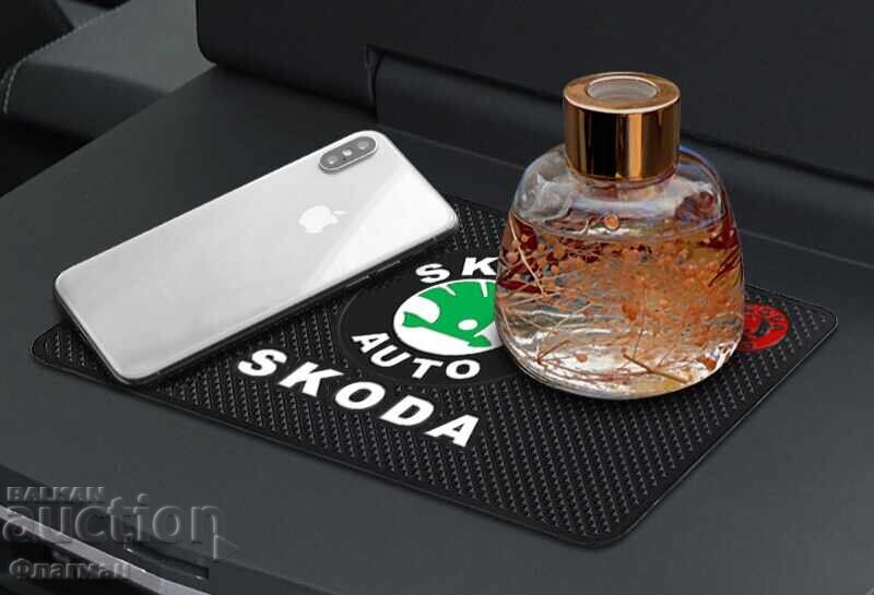 Dashboard mat for Skoda - 7