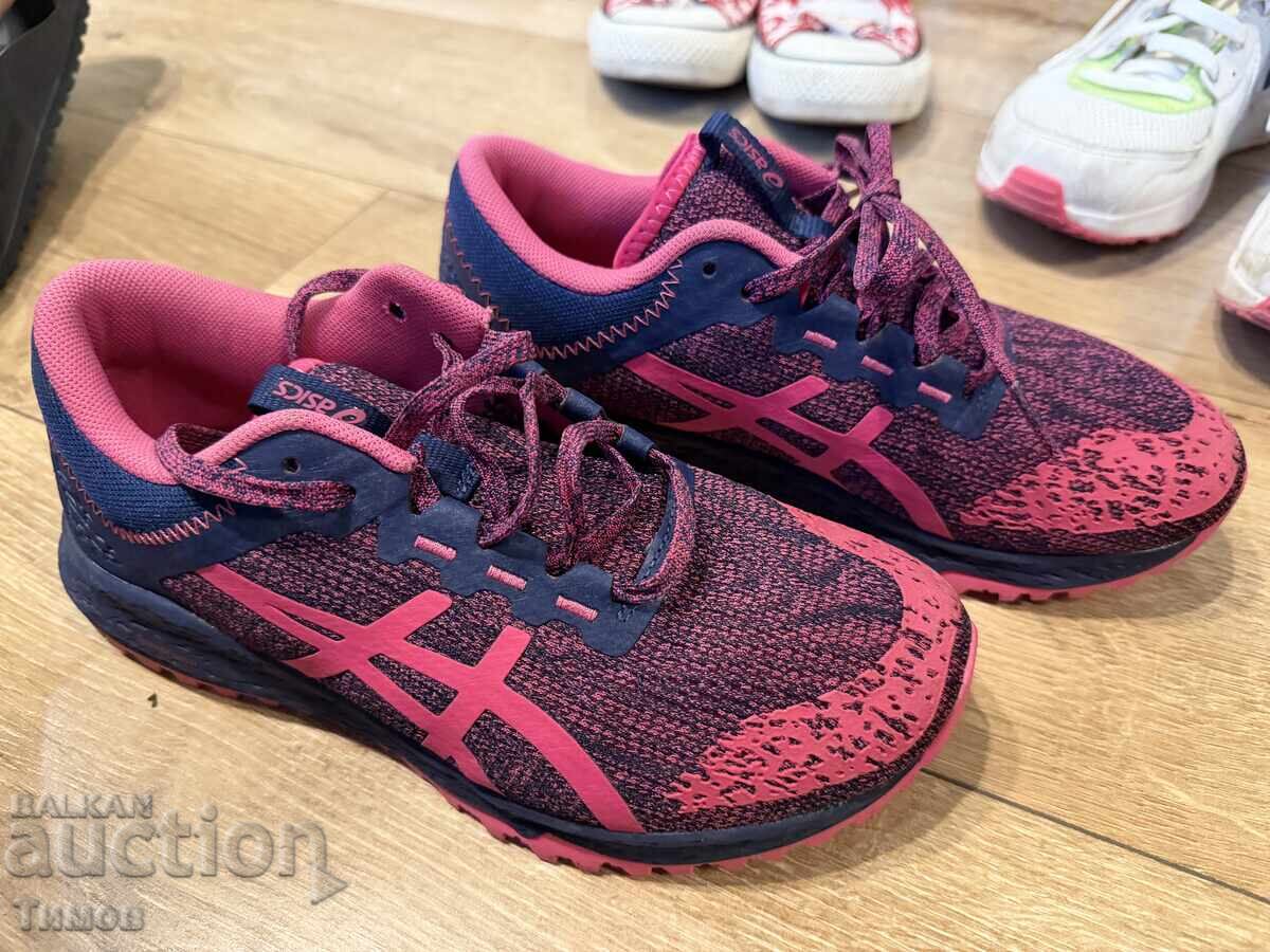 Αθλητικά παπούτσια Asics