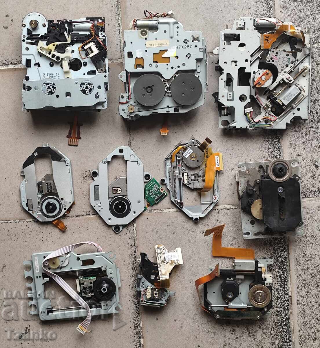 Deșeuri electronice cu preț € 2.50 | 4.89 BGN