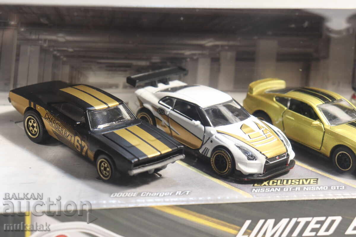 Delivery of 1:64?? MAJORETTE LOT OF 5 MODEL CARS