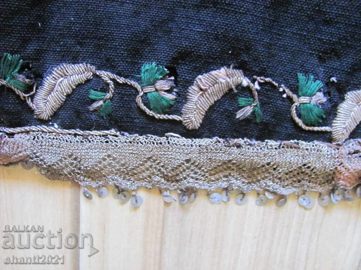 Auction  19th century women's folk costume, gold wire and sequins