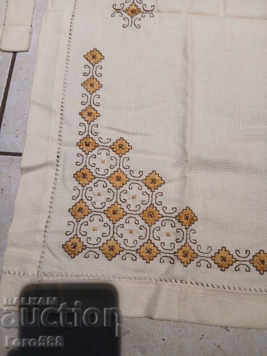 Licitație Față de masă 2 bucăți