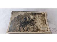 Fotografie Bărbați și femei la mănăstirea Treskaveț 1925