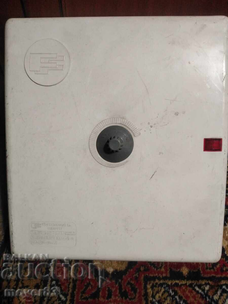 Boiler electric instant 5 litri. Ungaria cu preț € 2.99 | 5.85 BGN
