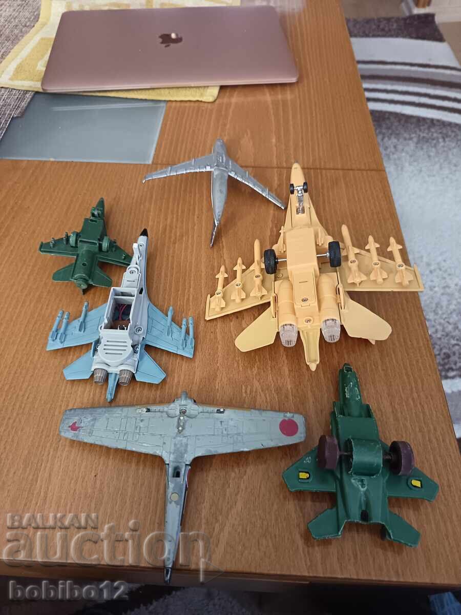 Lot de 6 avioane pentru copii la 3€ - 5 Lot de 6 avioane pentru copii la 3€ - 5