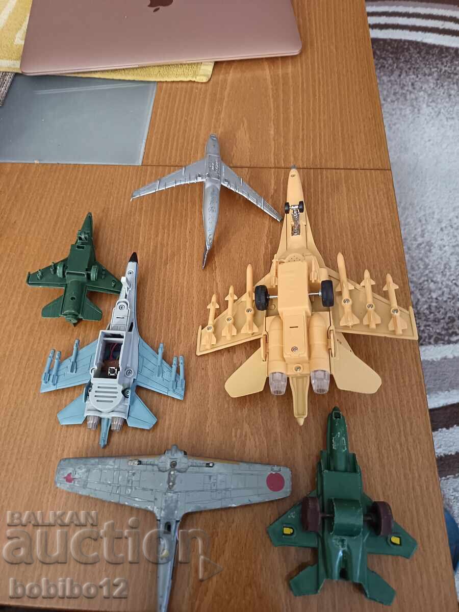 Lot de 6 avioane pentru copii la 3€ - 6 Lot de 6 avioane pentru copii la 3€ - 6