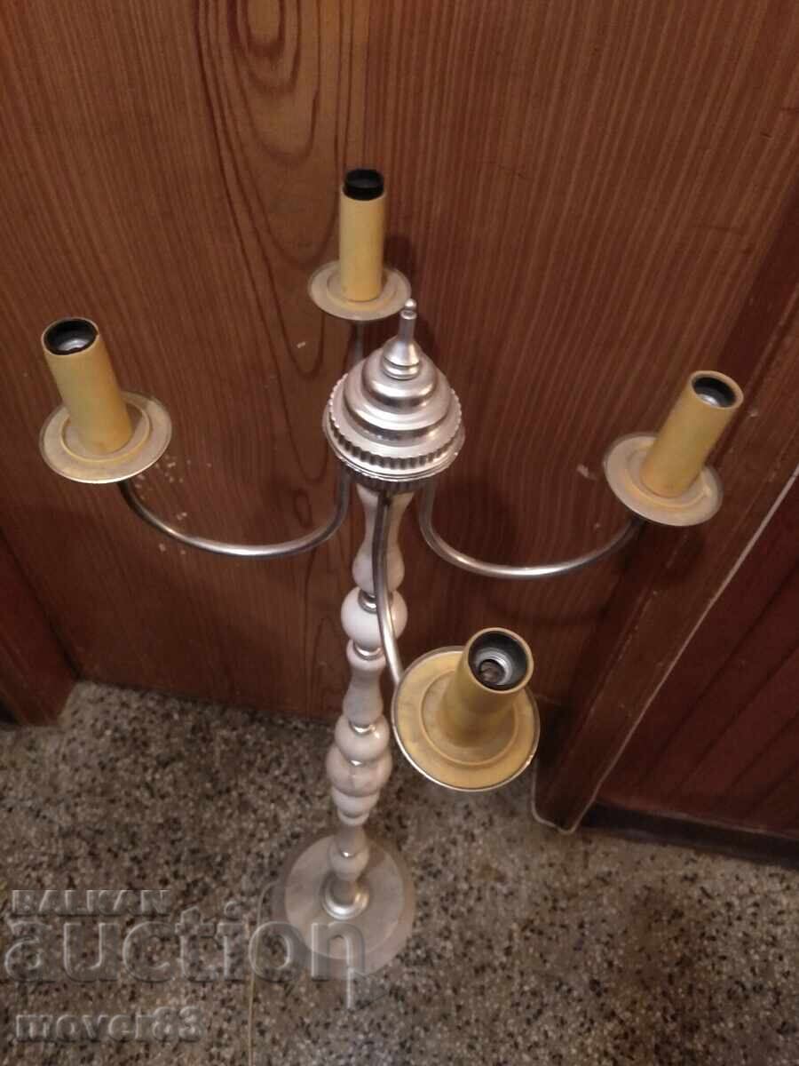 Σοβιετικό φωτιστικό κολώνα. Γρανίτης ή μάρμαρο / μέταλλο με τιμή € 6.50 | 12.71 BGN