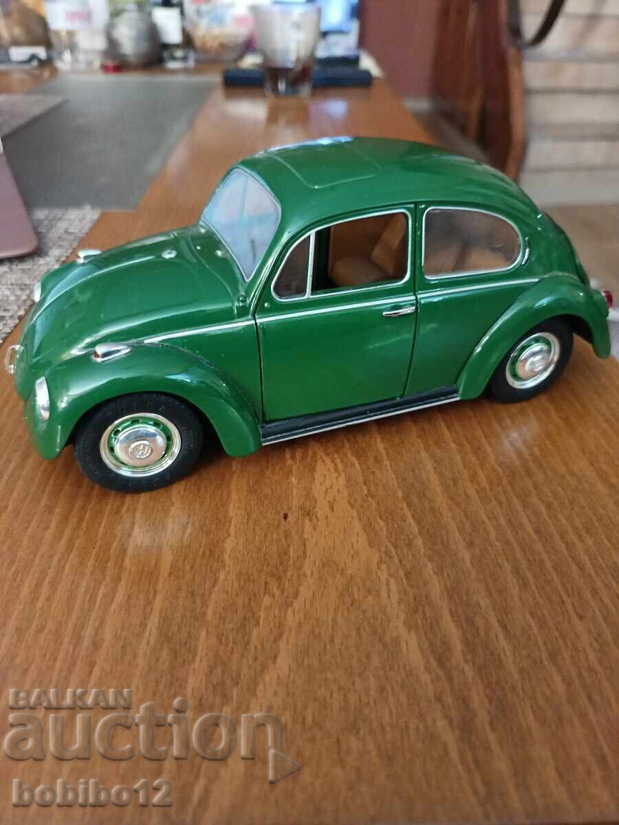 Machetă auto Volkswagen Kafer 1/18 Revell 1302 cu preț € 15.00 | 29.34 BGN Machetă auto Volkswagen Kafer 1/18 Revell 1302 cu preț € 15.00 | 29.34 BGN