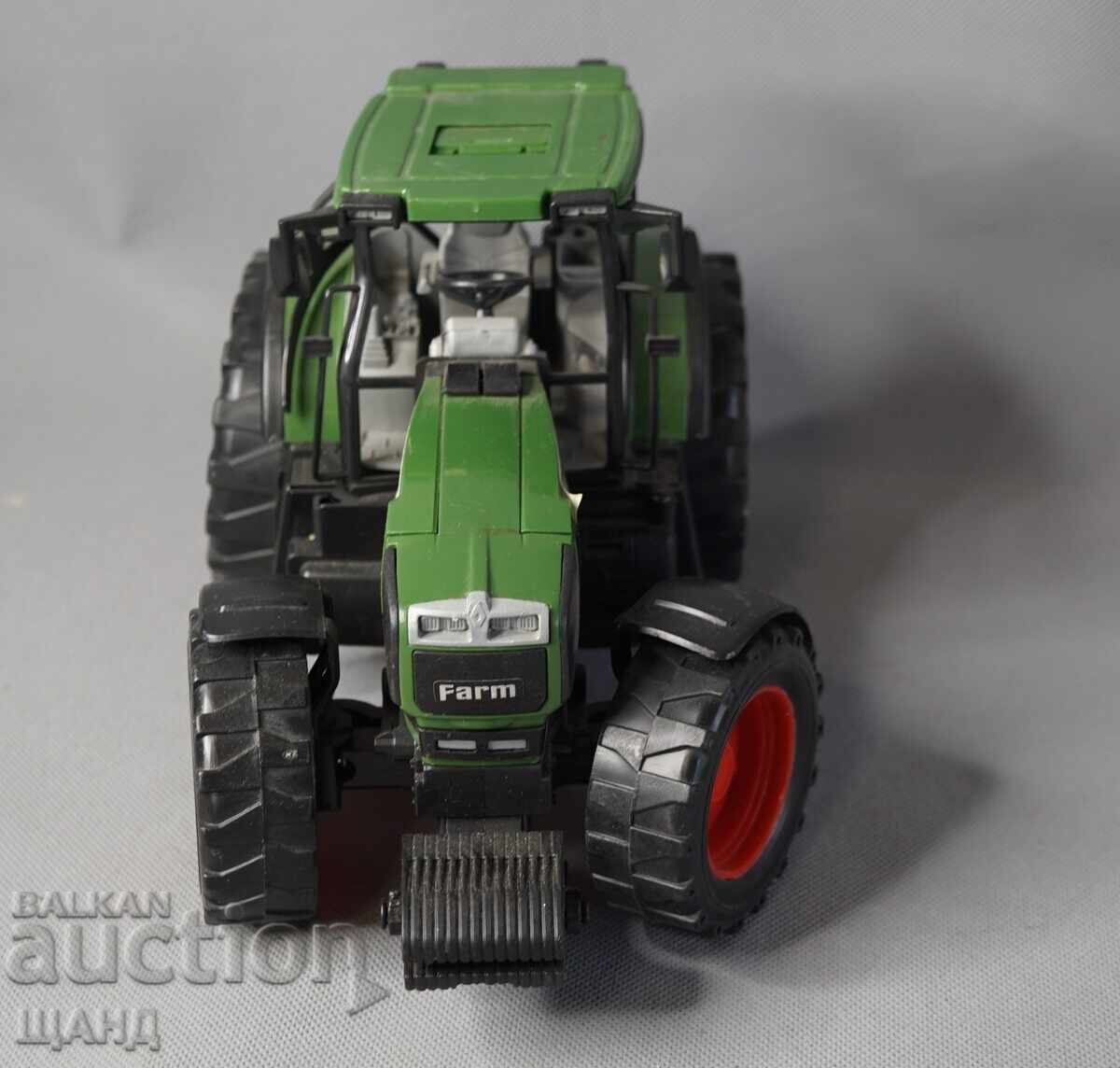 FARM  Stara Plastmasova igrachka model traktor με τιμή € 5.45 | 10.66 BGN