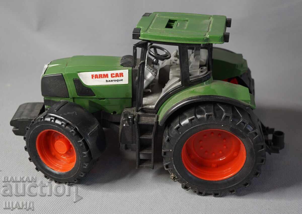 Δημοπρασία FARM  Stara Plastmasova igrachka model traktor