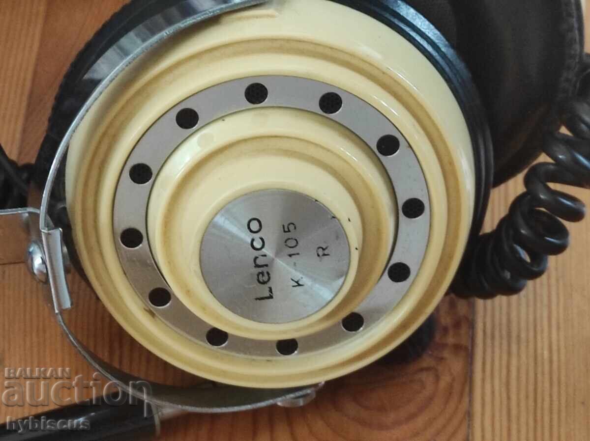 Delivery of Vintage Lenco K105 headphones