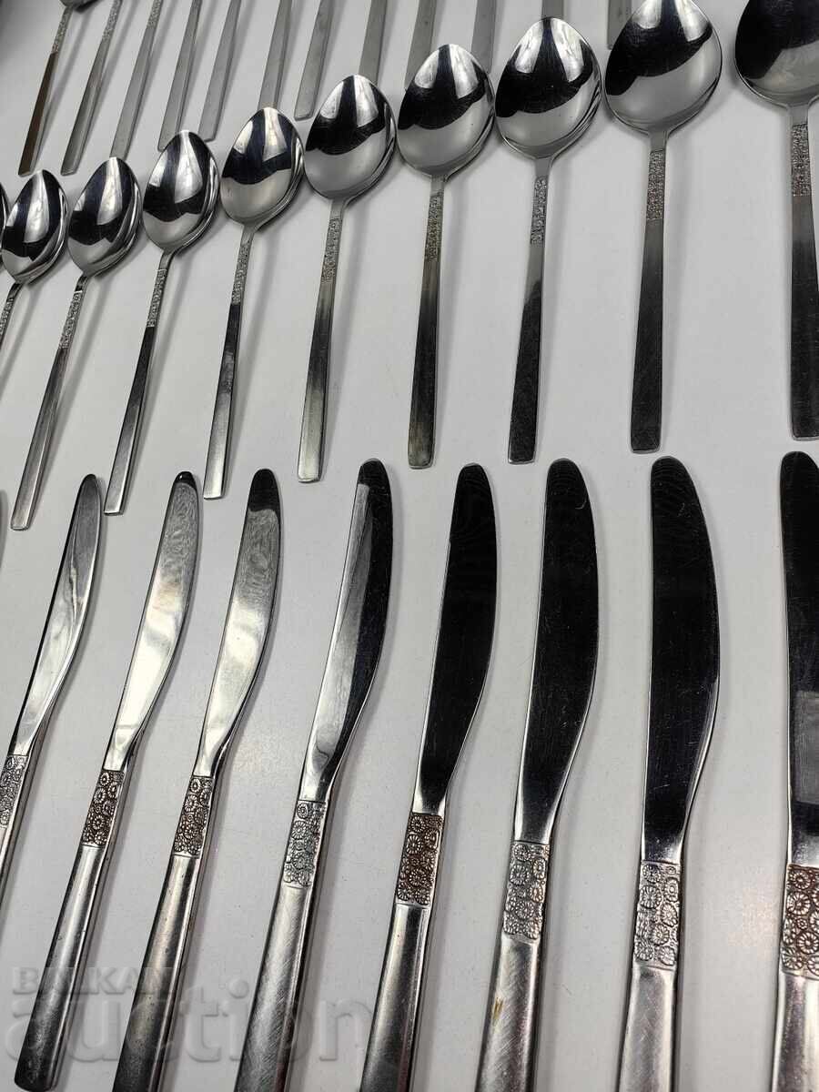 Auction  LOT OF USED CUTLERY SPOON FORK KNIFE