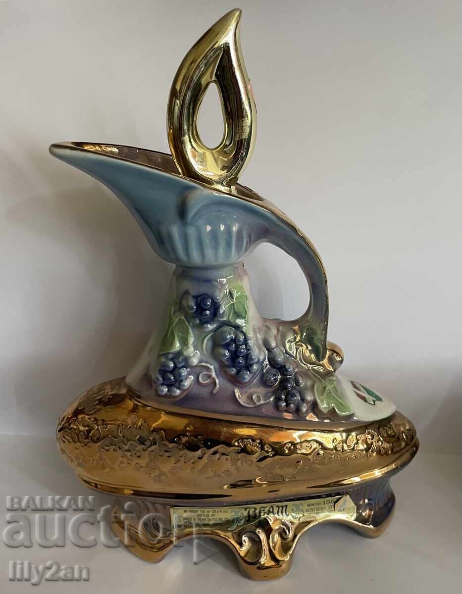 Livrarea Decantor de colecție din porțelan Jim Beam Livrarea Decantor de colecție din porțelan Jim Beam