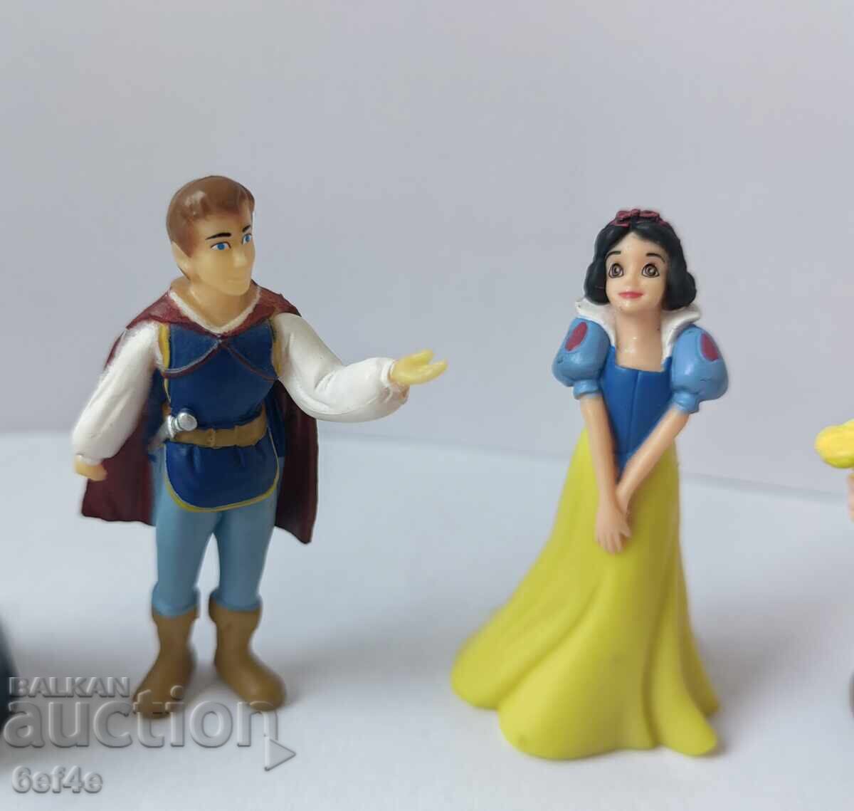 Figurine cu preț € 7.00 | 13.69 BGN Figurine cu preț € 7.00 | 13.69 BGN