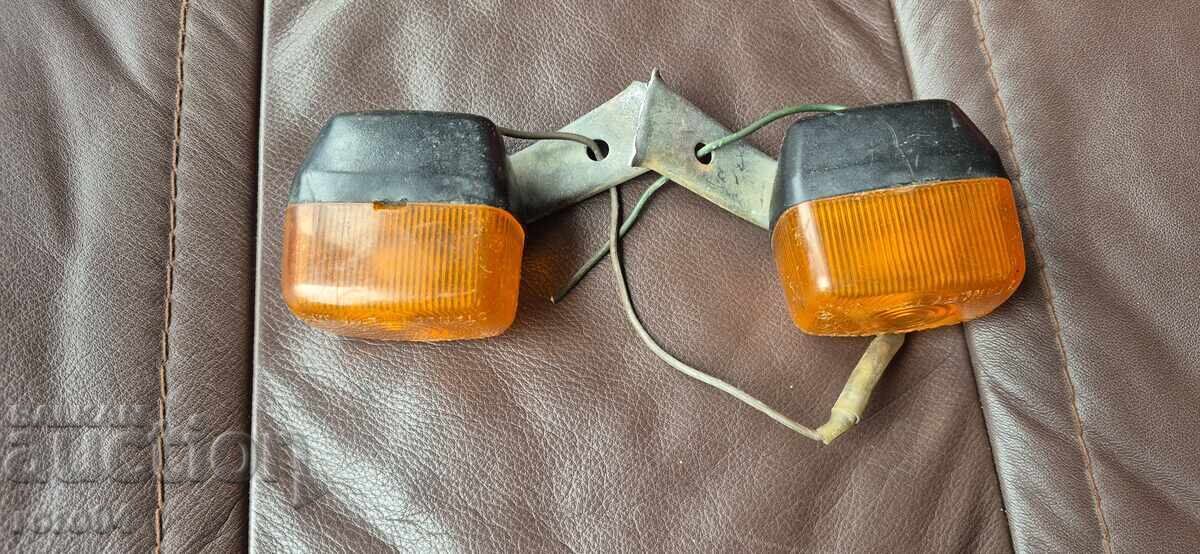 YAMAHA - YAMAHA - SCUTER - SEMNALIZATOARE SPATE cu preț € 9.99 | 19.54 BGN