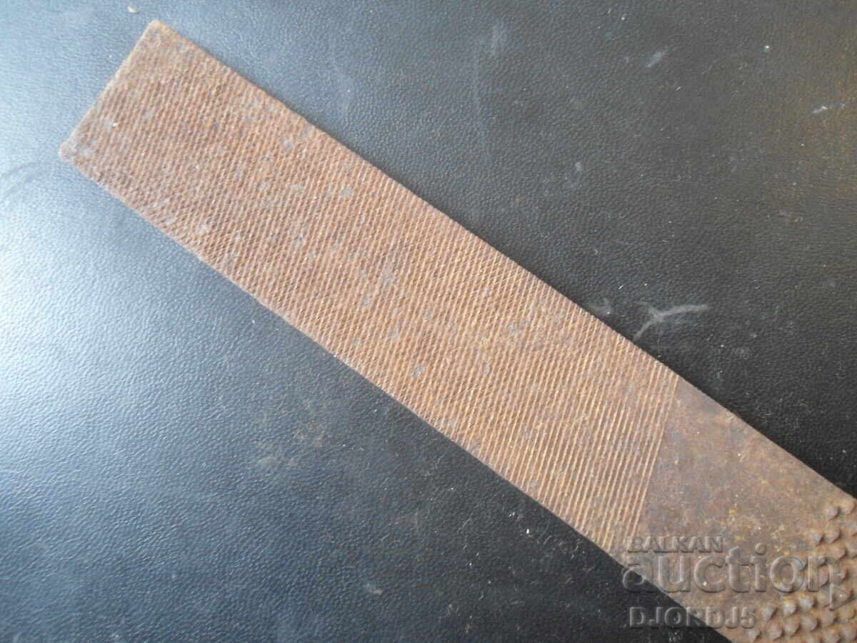 Delivery of Old woodworking saw