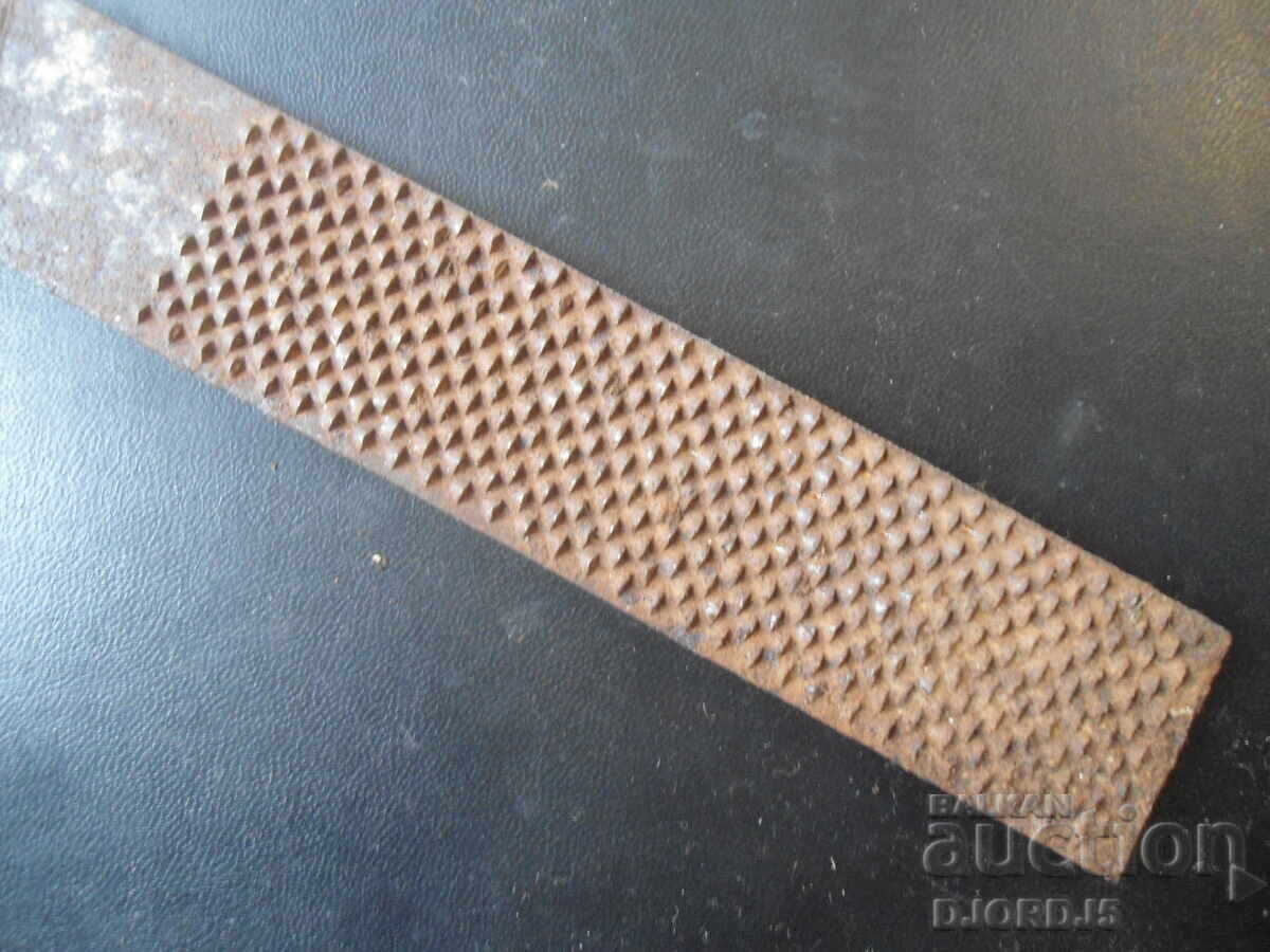 Old woodworking saw - 5