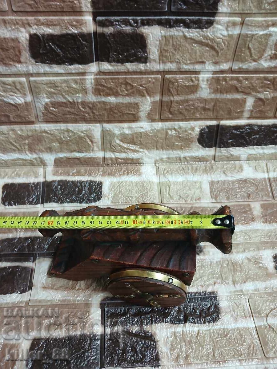 Blat din lemn pentru colț rustic de tavernă cu preț € 28.00 | 54.76 BGN