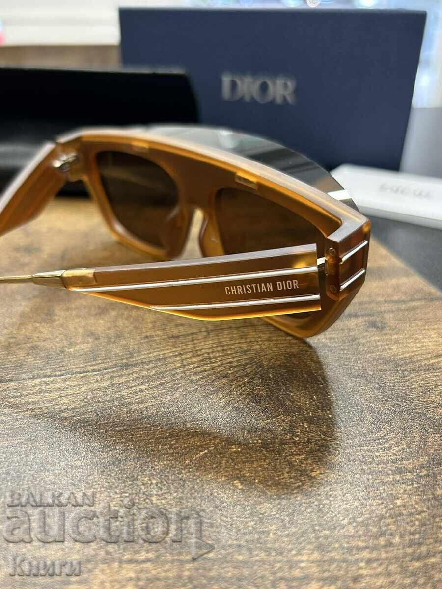 Ochelari de soare Christian Dior - noi cu preț € 70.00 | 136.91 BGN
