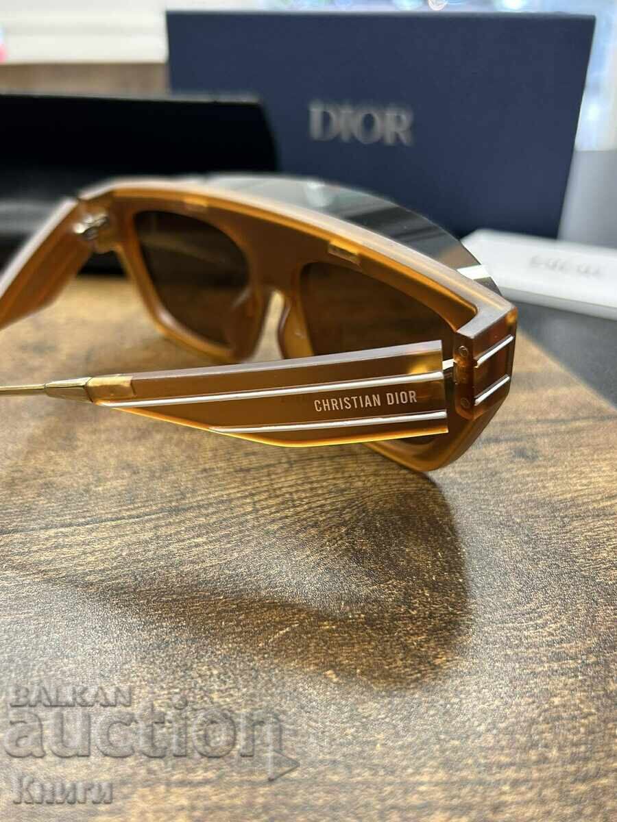 Слънчеви очила Christian Dior - нови с цена € 60.00 | 117.35 лв.