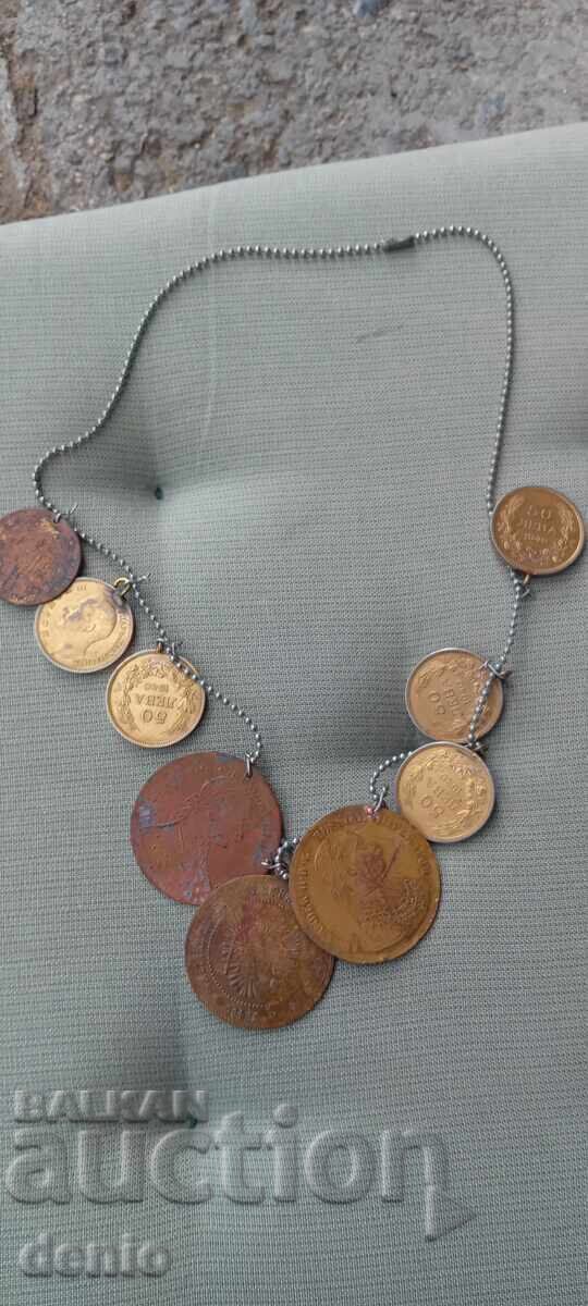 Delivery of Unique old necklace, coins, jewelry, gold Delivery of Unique old necklace, coins, jewelry, gold