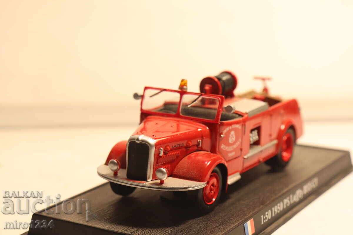 Licitație MODEL MAȘINUȚĂ CAMION DE POMPIERI 1/50 Licitație MODEL MAȘINUȚĂ CAMION DE POMPIERI 1/50