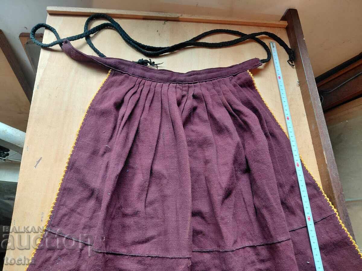 Licitație A treia șorț vechi, costum popular