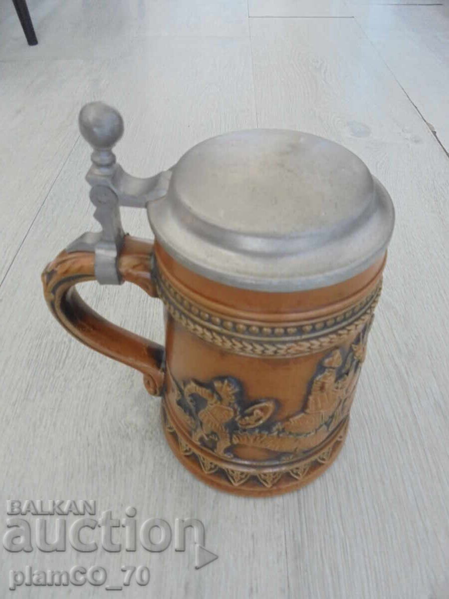 №*8620 Cană veche din porțelan cu capac metalic GERZIT cu preț € 12.50 | 24.45 BGN