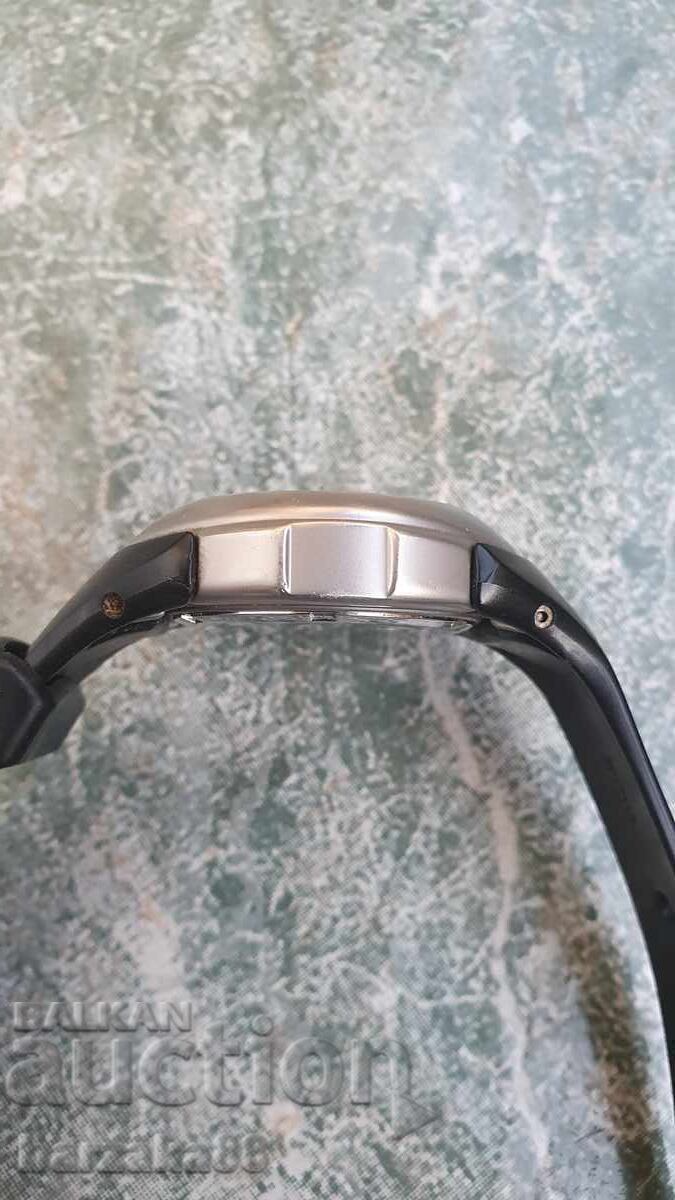 Delivery of Men's Timex Indiglo watch