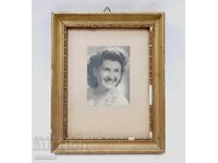 Vintage portrait in a wooden frame–29×22 cm–glass–decoration