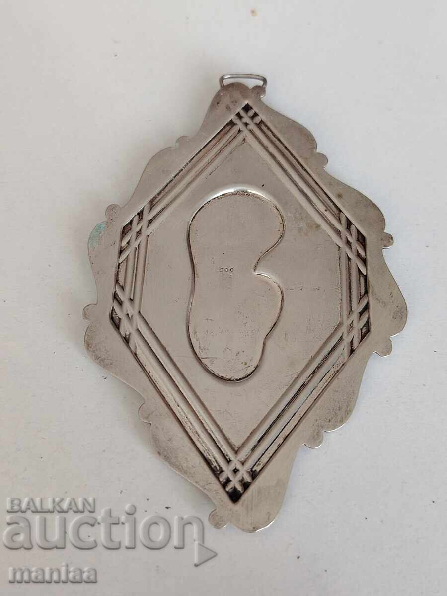 Auction Beautiful hallmarked silver Virgin Mary Auction Beautiful hallmarked silver Virgin Mary