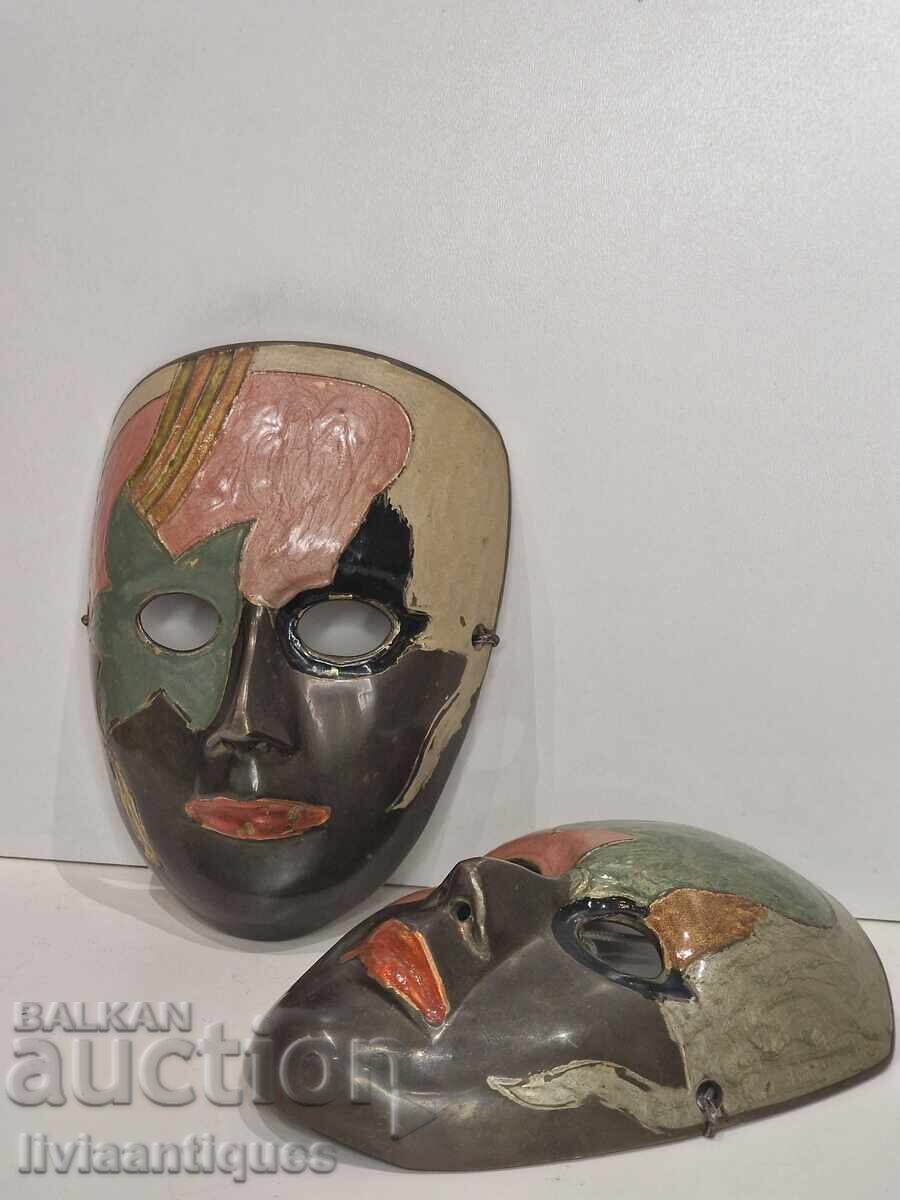 Auction  Bronze masks 15cm/11cm/5cm