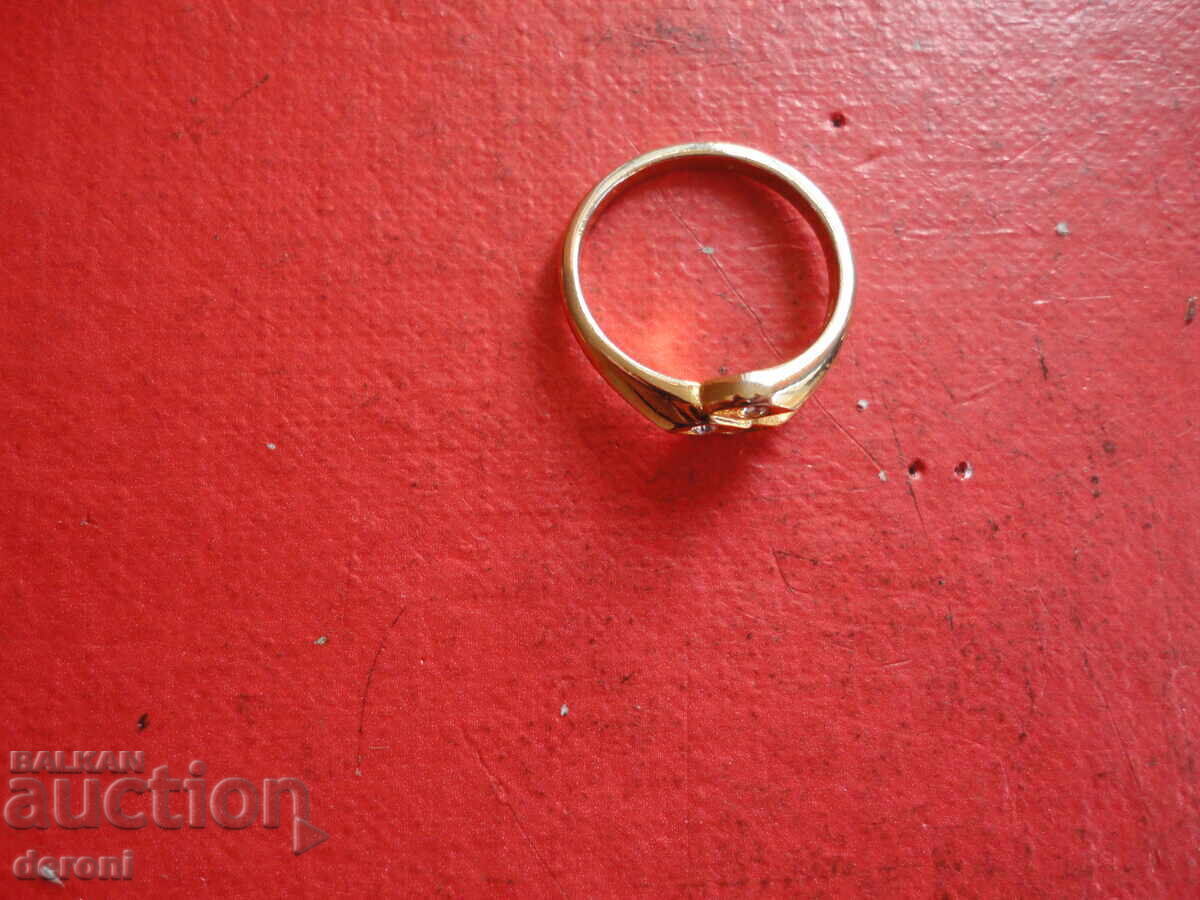 Gold-plated ring with a stone 3 - 5 Gold-plated ring with a stone 3 - 5