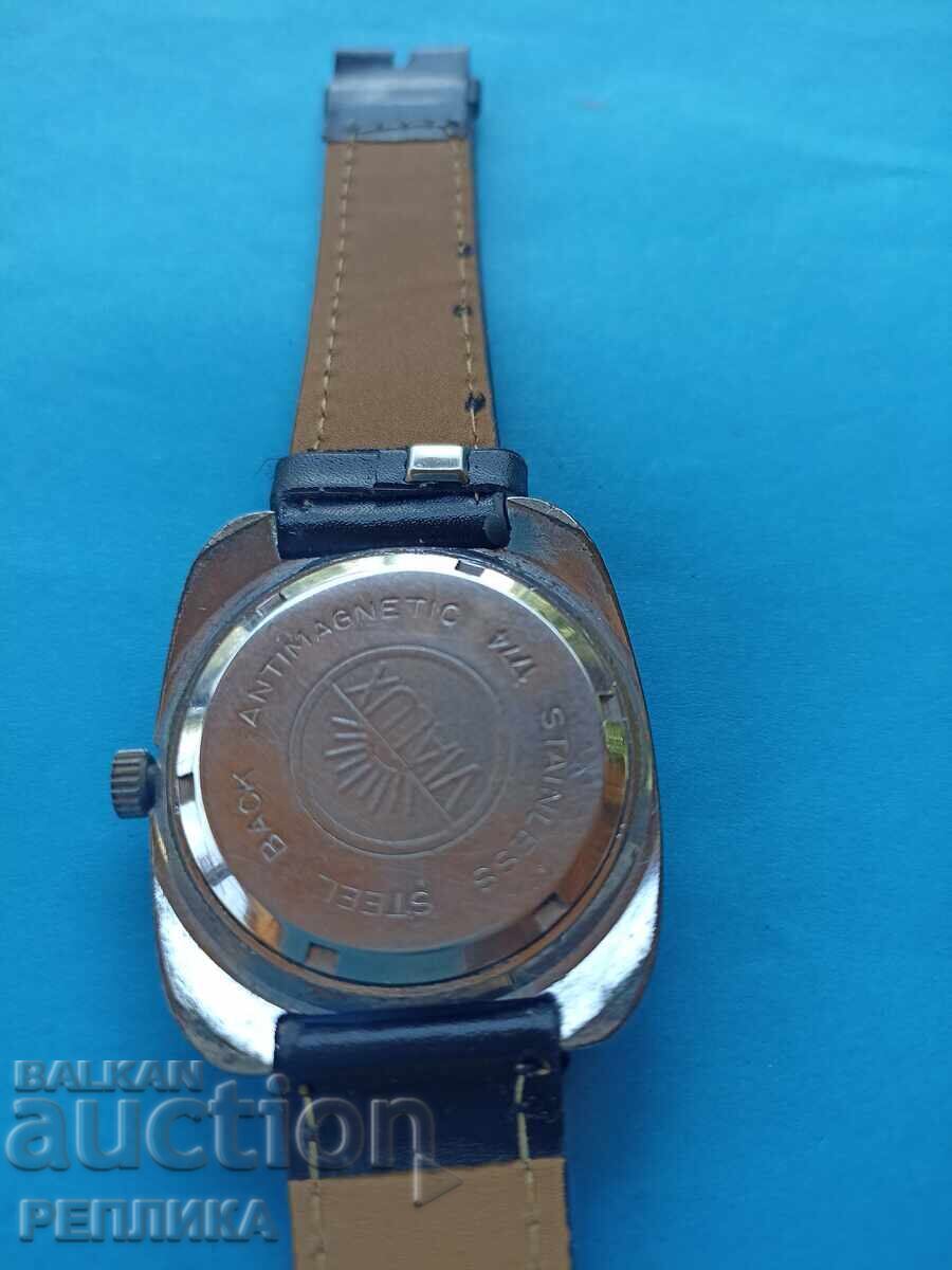 Ceas de colecție Vialux cu preț € 20.00 | 39.12 BGN