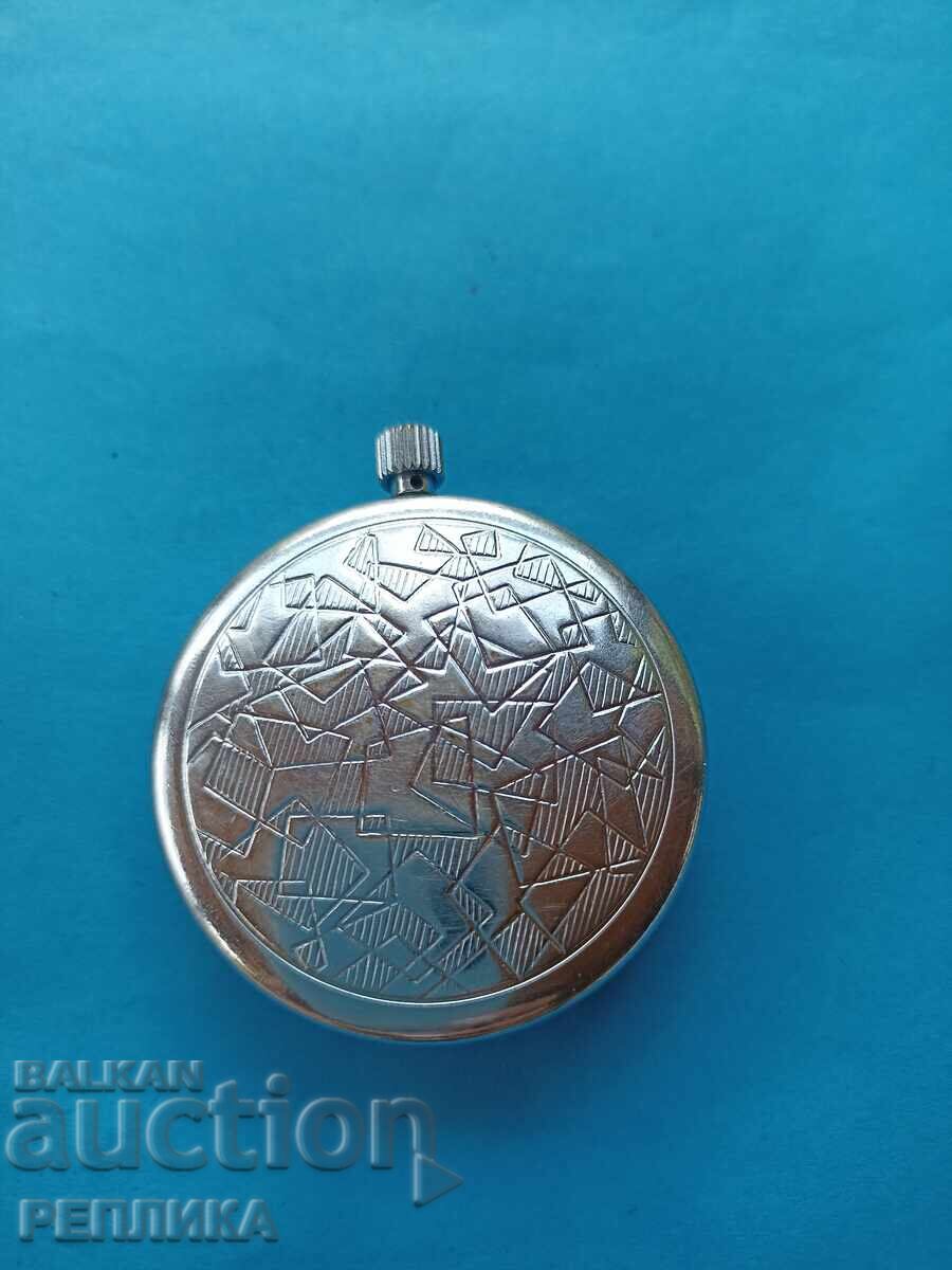 Часовник джобен с цена € 25.00 | 48.90 лв.