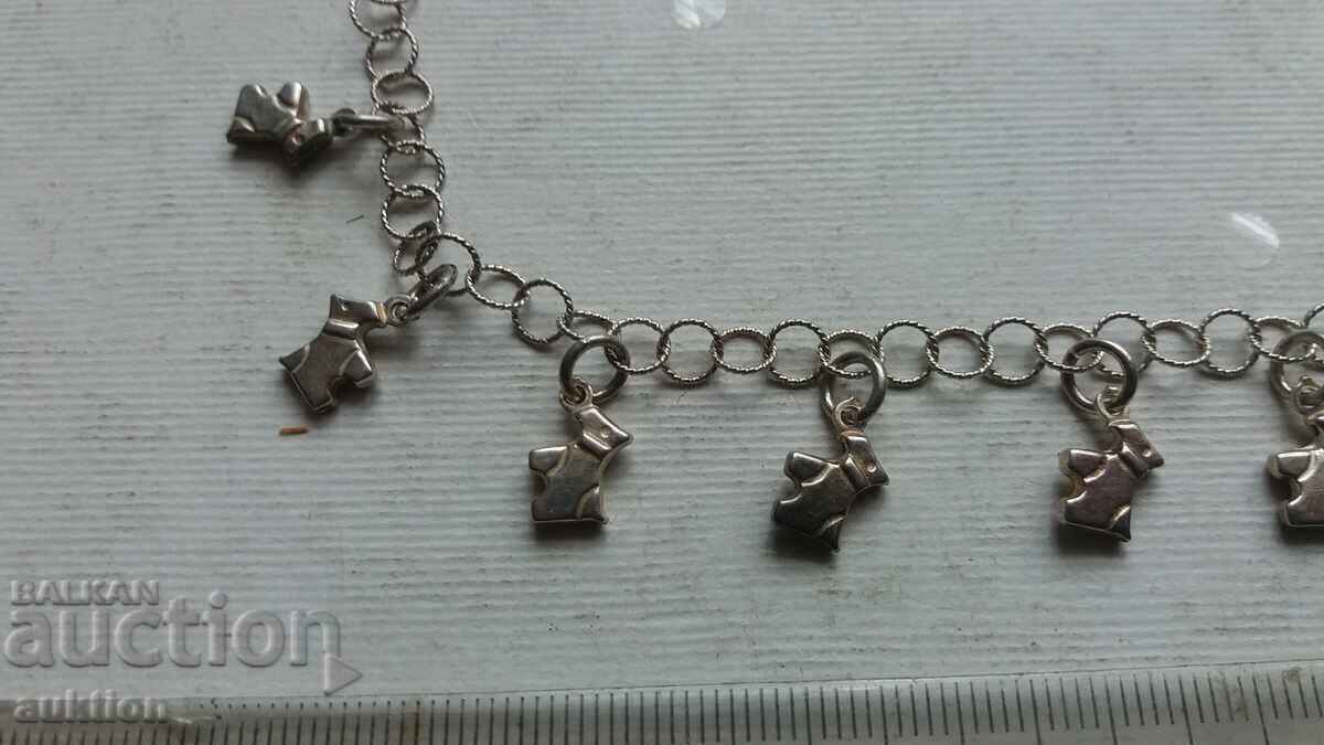 Licitație COLIER DIN ARGINT CU CĂȚELUȘI - FINISAJ FIN - CA NOU