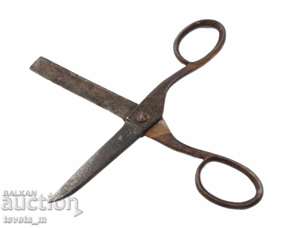 Auction Antique wrought iron scissors Auction Antique wrought iron scissors