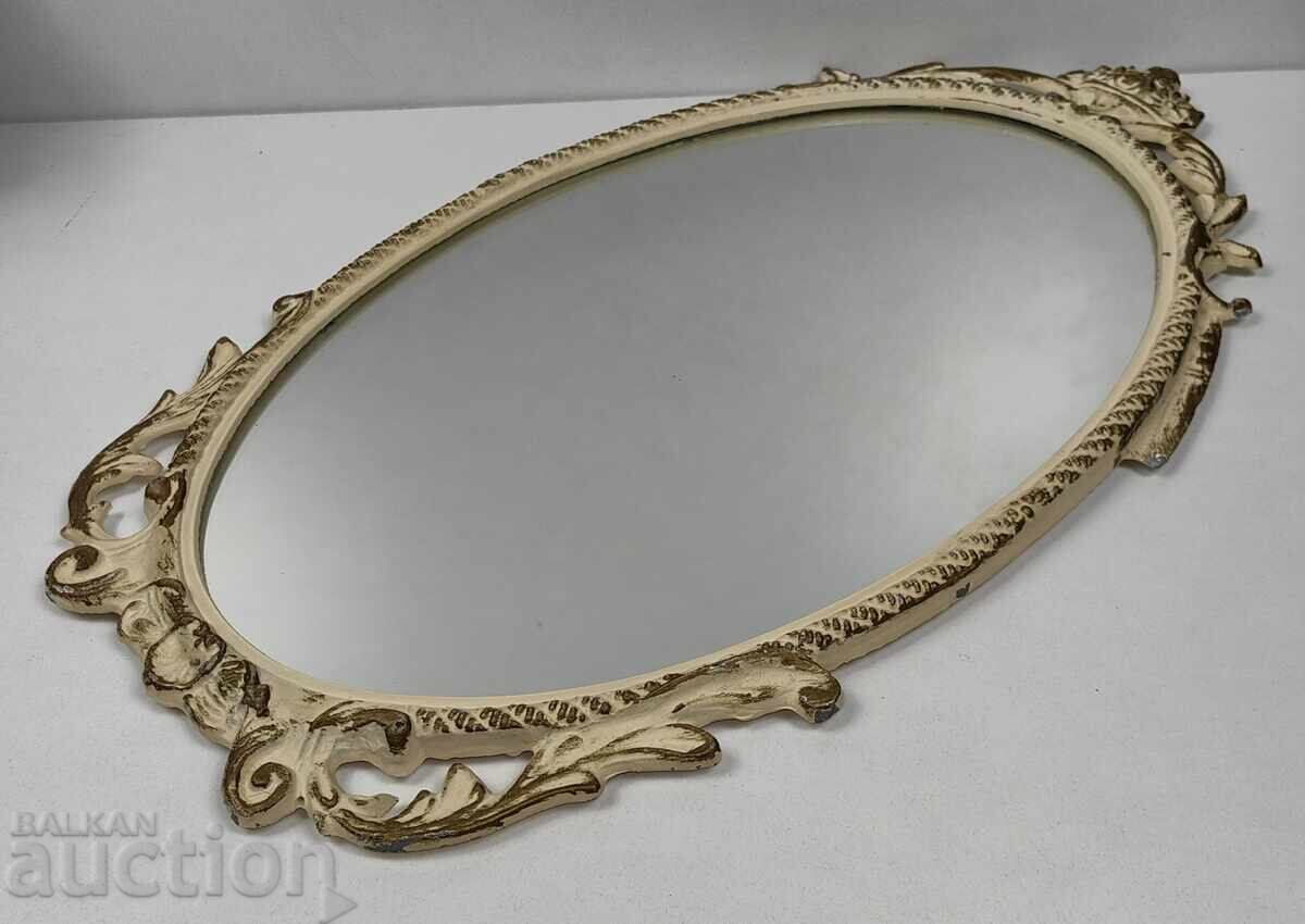 OGLINDĂ VECHE CU RAMĂ METALICĂ