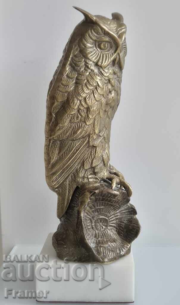Yuksel Myurvetov sculptură de șevalet Bufniță cu preț € 850.00 | 1662.46 BGN Yuksel Myurvetov sculptură de șevalet Bufniță cu preț € 850.00 | 1662.46 BGN