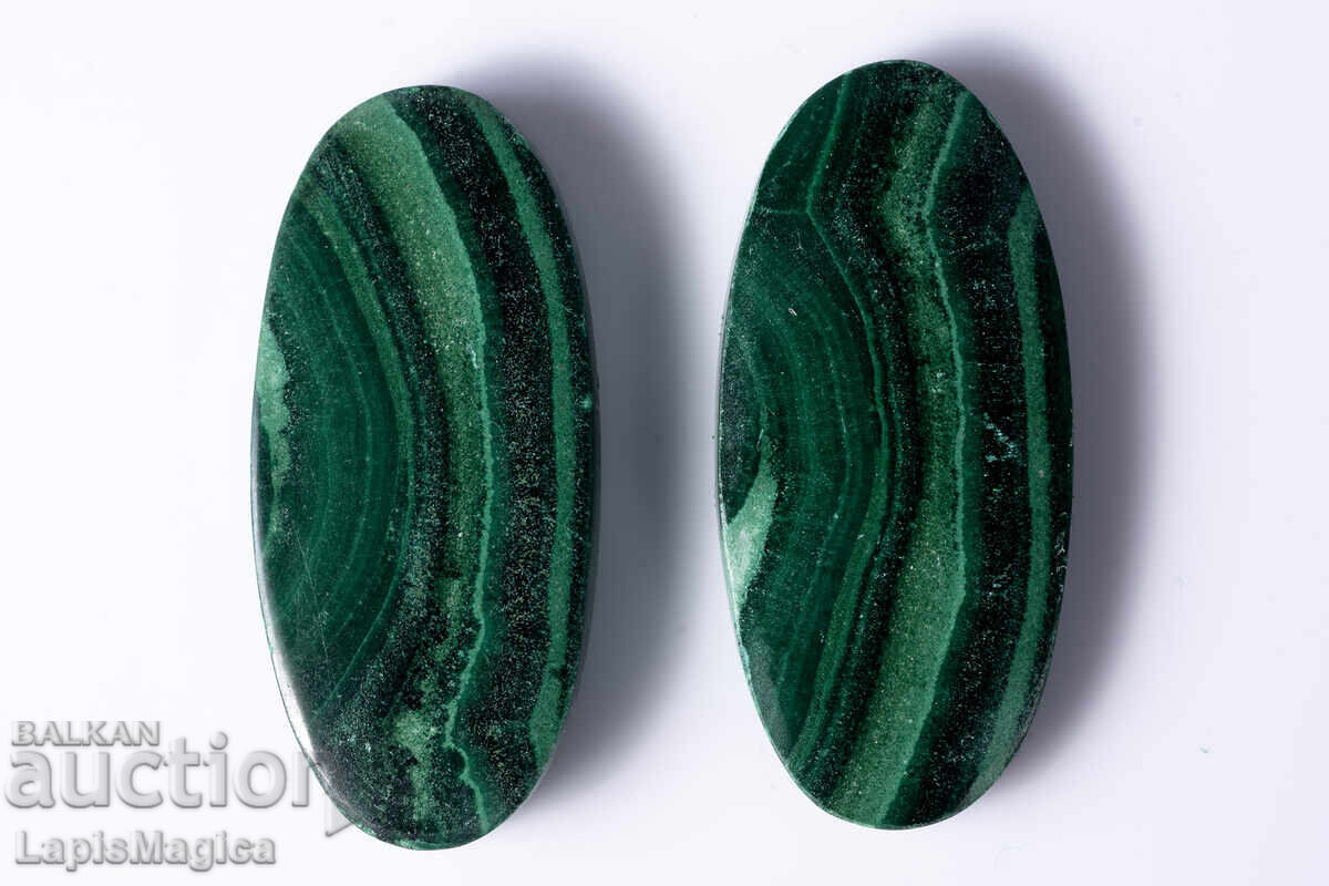 Pereche de malachite 41.4ct 27x12mm cabosoane ovale