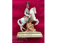 Statuetă din porțelan