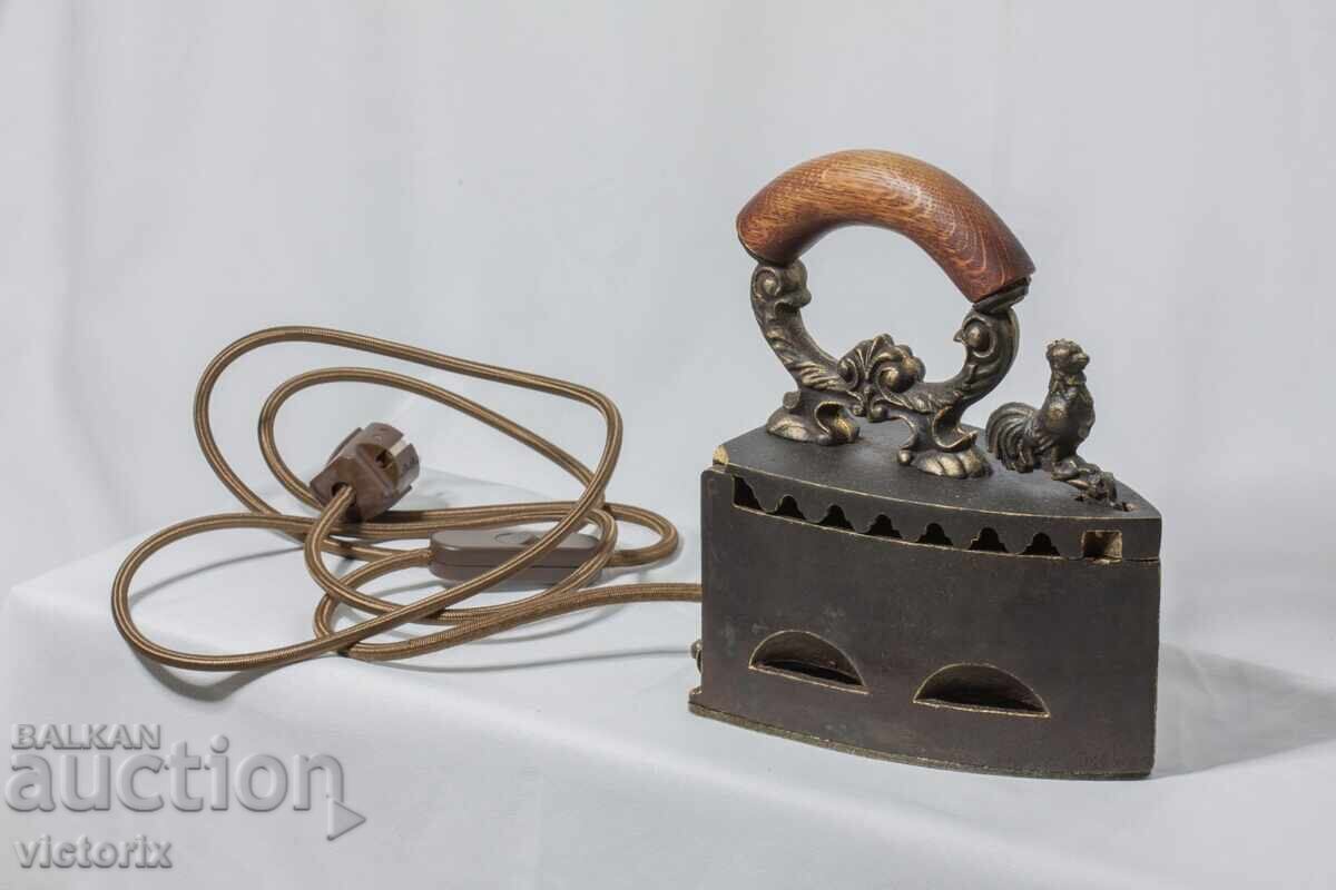 Antique iron - lamp with price € 190.00 | 371.61 BGN