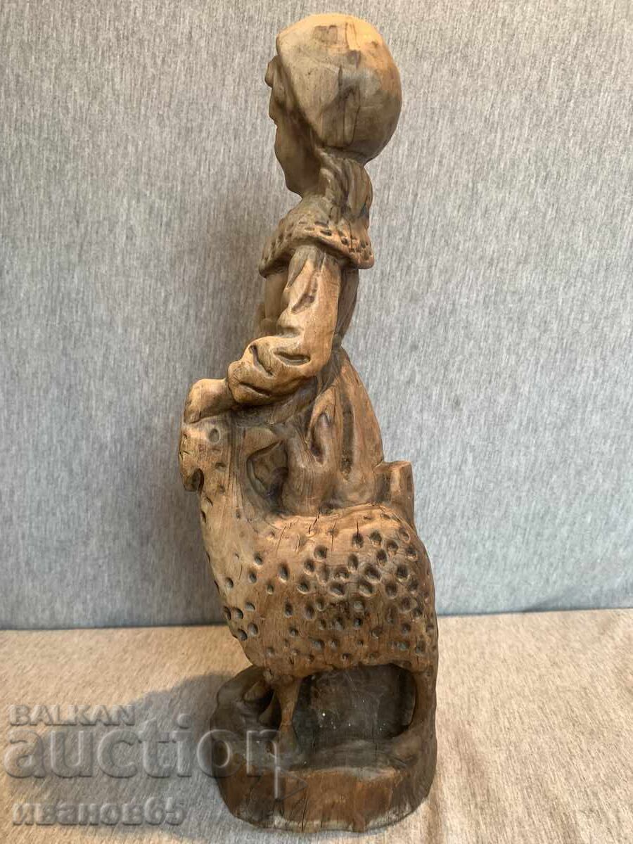 Παράδοση παλιά ξύλινη φιγούρα αγαλματίδιο