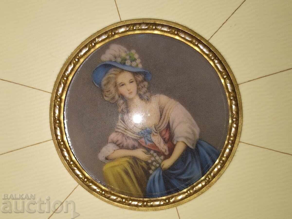 Δημοπρασία Αντίκα μουσικό κουτί με χειροποίητο πορτρέτο