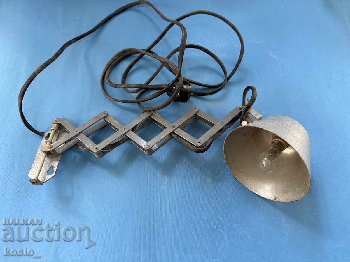 Lampă de birou extensibilă industrială cu preț € 50.00 | 97.79 BGN